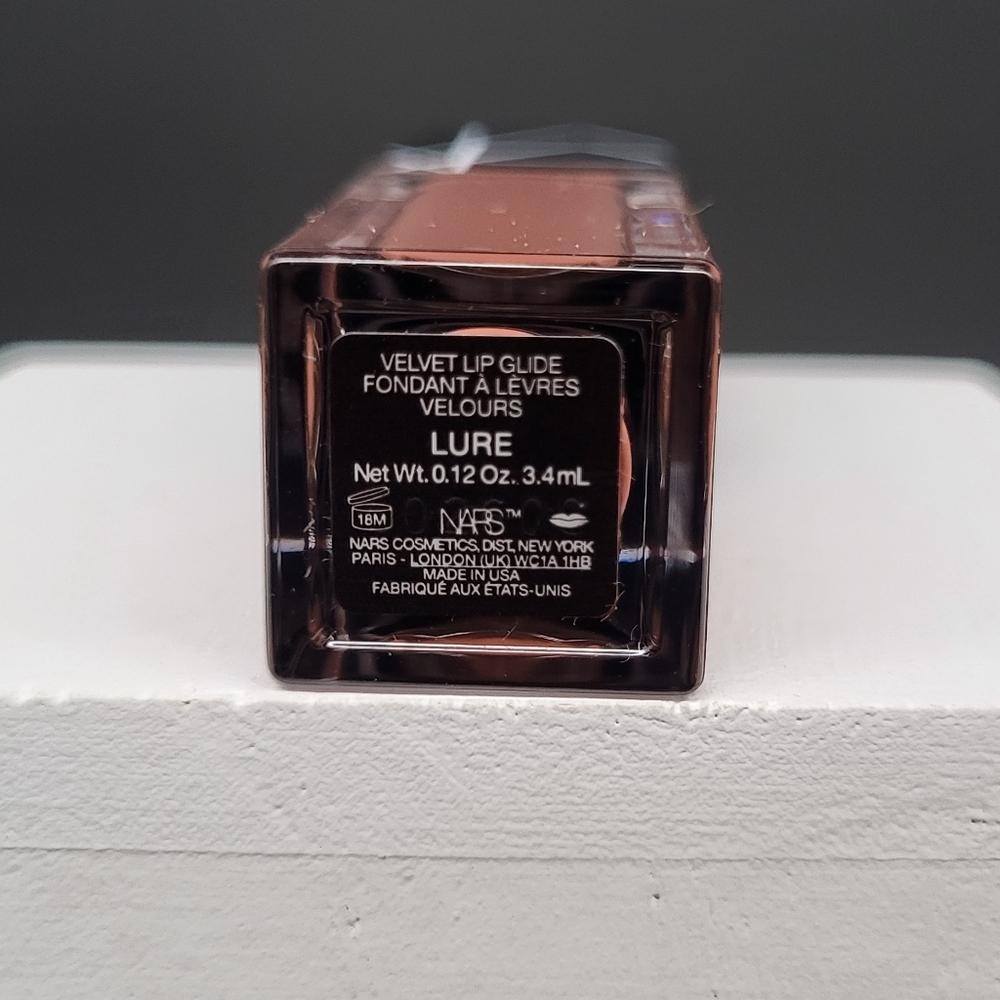 NARS Velvet Lip Glide: Lure, .12oz, NWOB - Picture 2 of 2